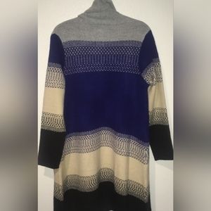 Maxsport Large  Lng Blue Cream and Black gently worn Cardigan